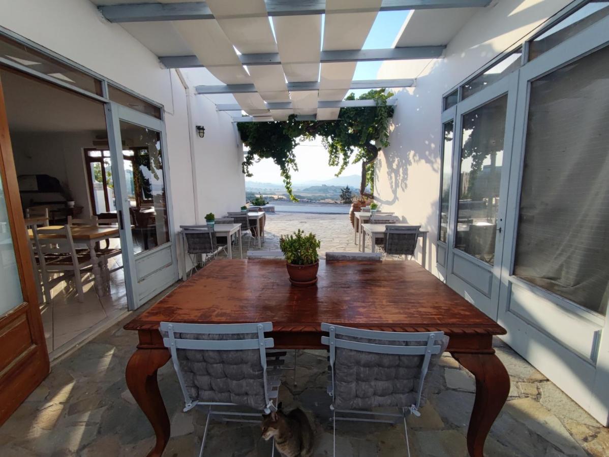 אדאמאס Agnanti Hotel מראה חיצוני תמונה