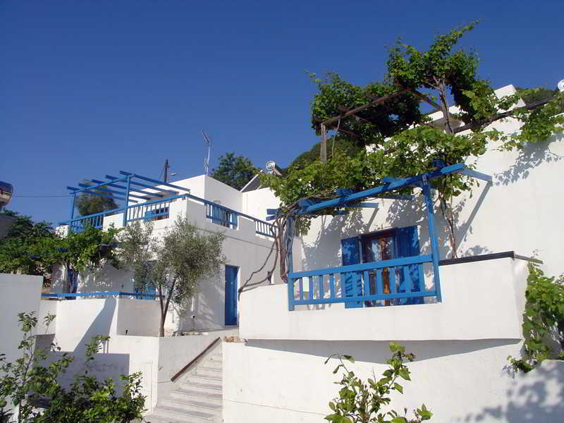 אדאמאס Agnanti Hotel מראה חיצוני תמונה